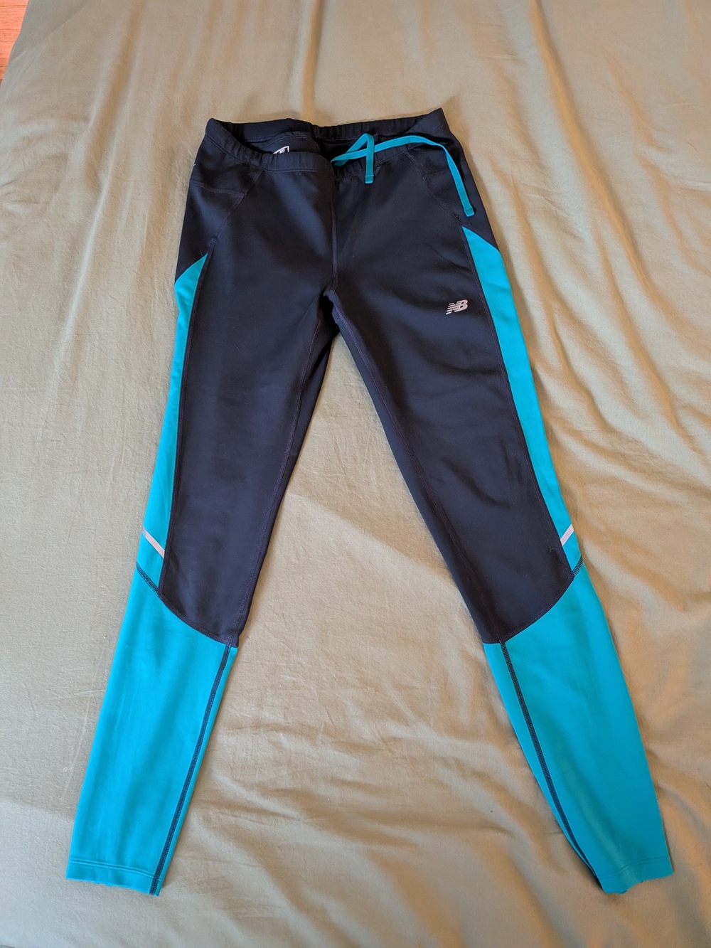 New Balance Women's Navy & Teal Athletic Leggings